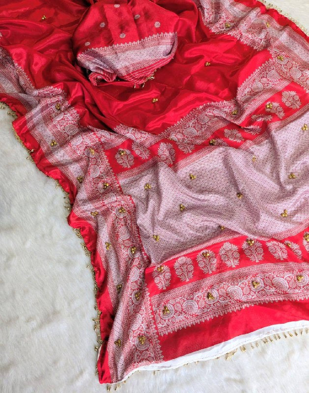 Premium designer Soft Chinnon with beautiful print Saree