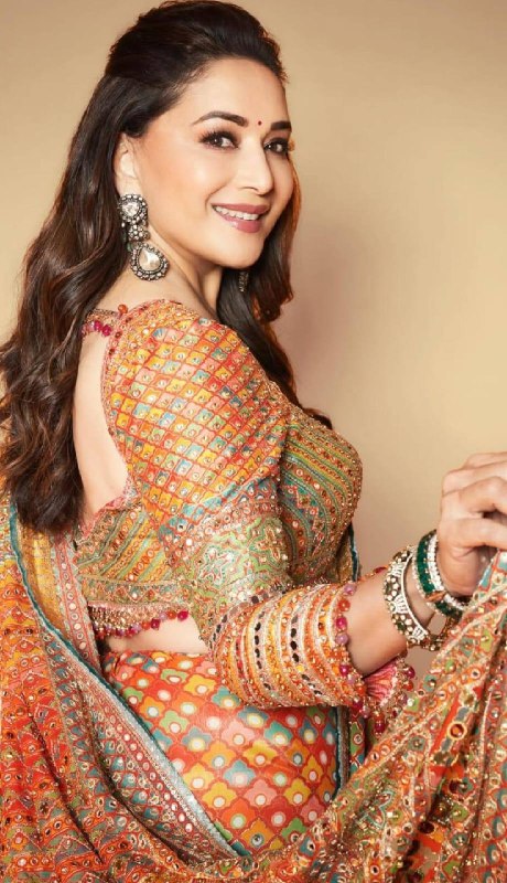 Premium Soft Chinnon Saree