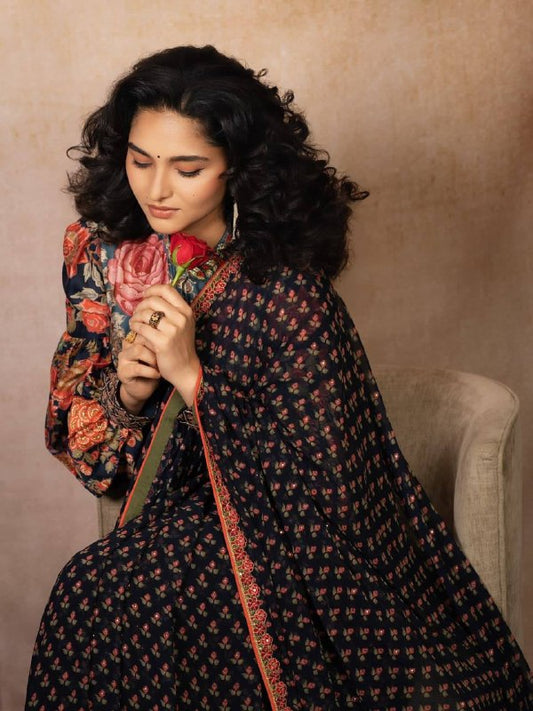 Premium designer Soft pure Georgette golden Saree