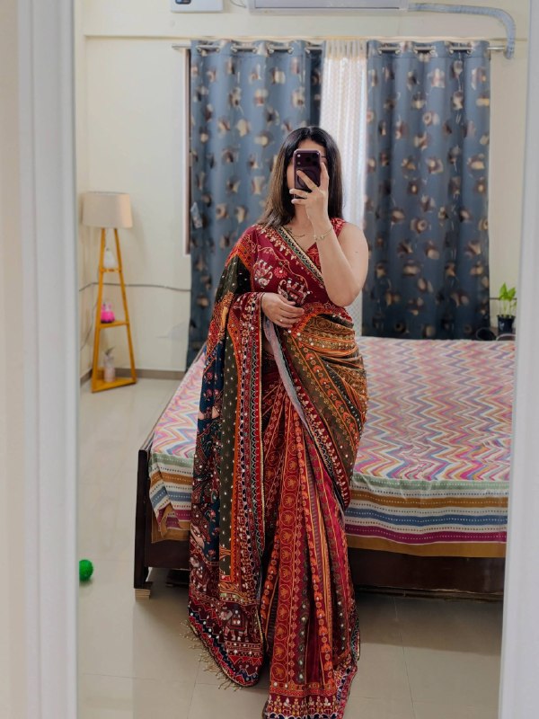 Premium designer  Soft Chinnon  print Saree